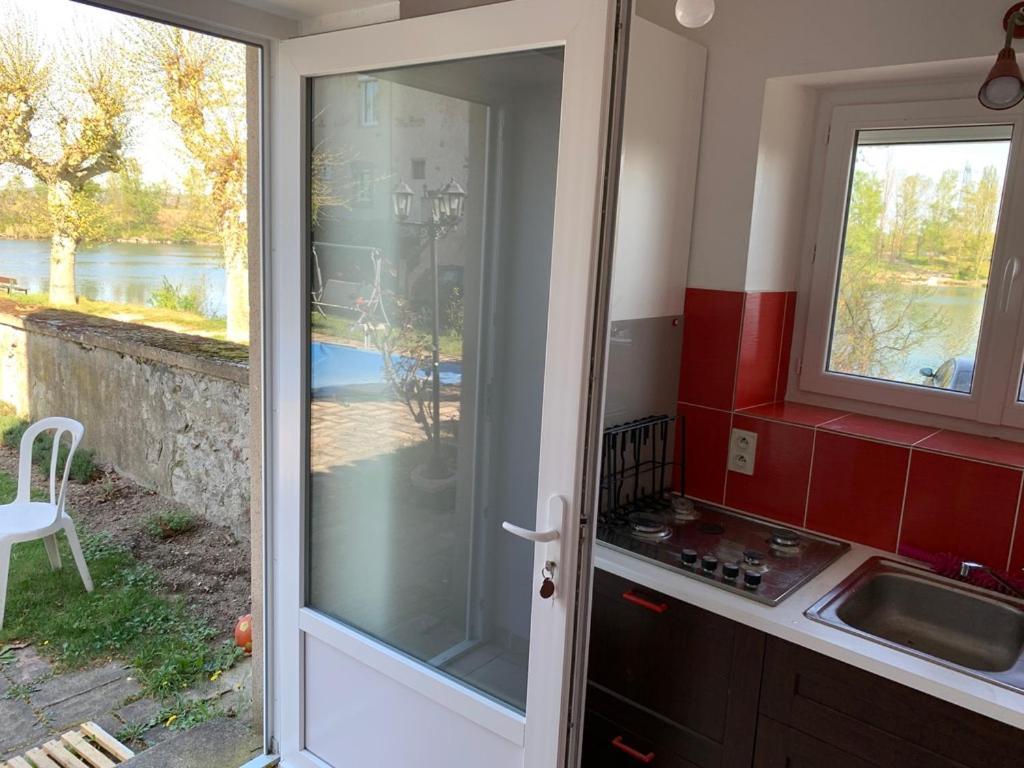 Gite De La Tour Saint-Pierre-de-Boeuf Bagian luar foto